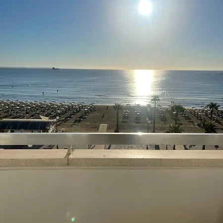 Alex 32 Apartman *